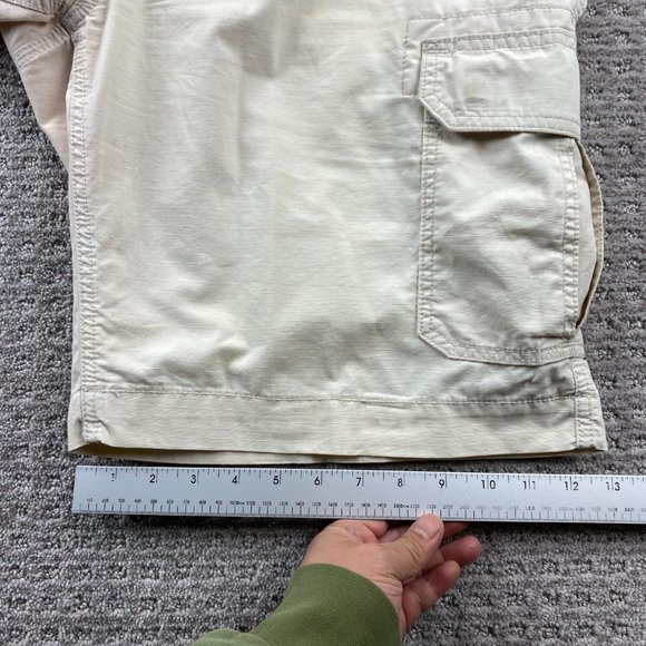Eddie Bauer Cargo Shorts Men 38 Beige Outdoors Pockets - DISCOLORATION - - Picture 14 of 16